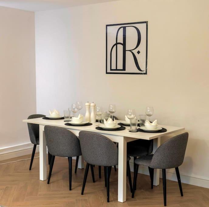 Unique 3bd Flat King Size Bed Apartament